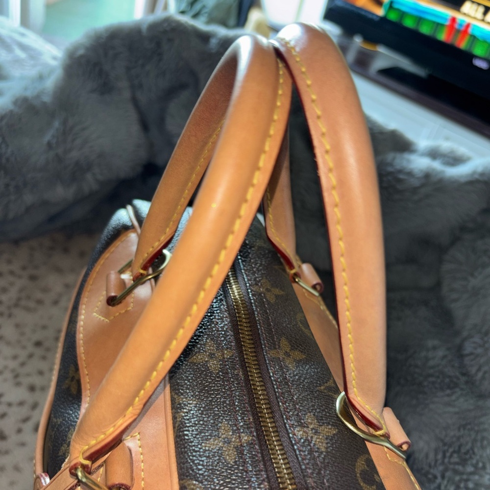Louis Vuitton Monogram Deauville bag - Picture 5 of 13